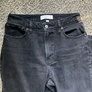 Abercrombie Curve Love High Rise 90s relaxed jean